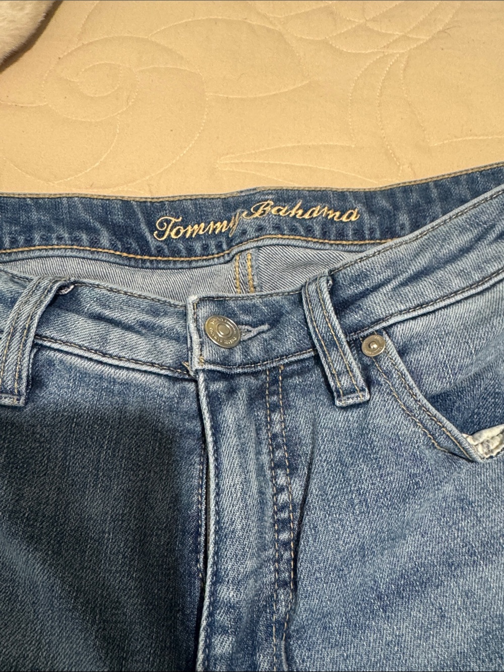 Tommy Bahama Women's Light Wash High-Rise Jeans